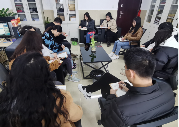 学工部开展应用型本科教育“大学习、大讨论”