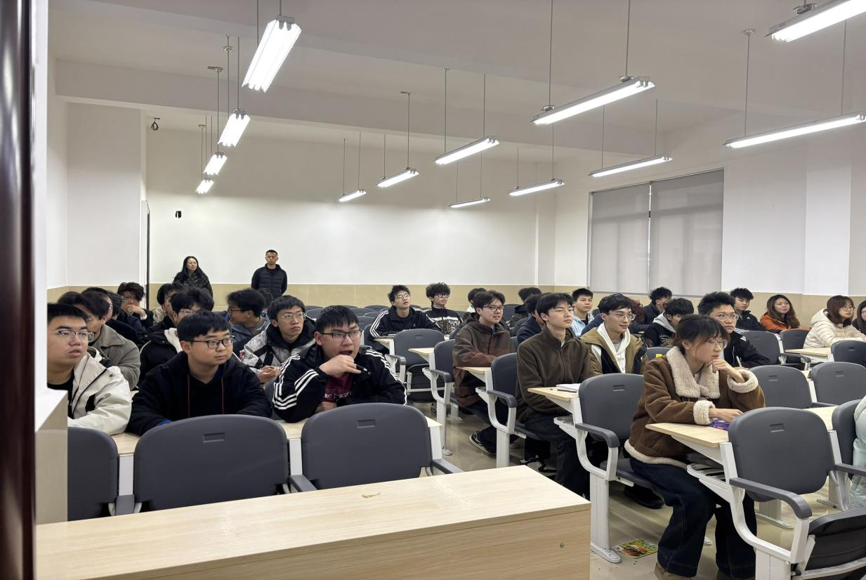 经济管理学院开展2025-2026学年第二学期开学第一课巡查工作